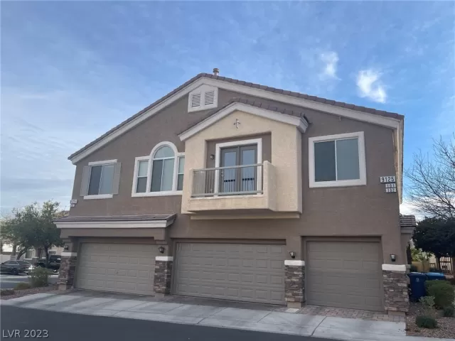 MLS: 2463595 Condo For Sale