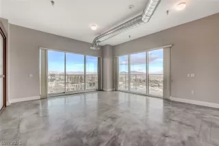 Photo #3: 2463615 Listing