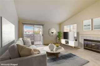 Photo #4: 2463626 Listing