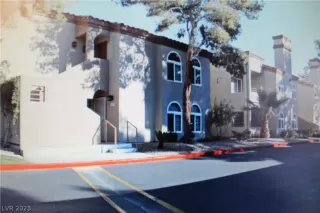 Photo #1: 2463627 Listing