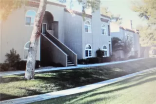 Photo #2: 2463627 Listing