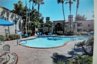 Photo #6: 2463627 Listing