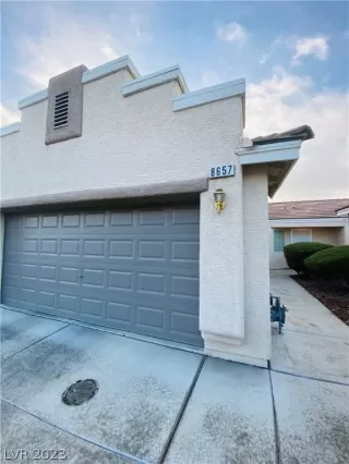 Photo #1: 2463640 Listing