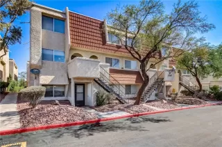 Photo #1: 2463714 Listing