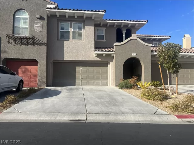 MLS: 2463786 Condo For Sale