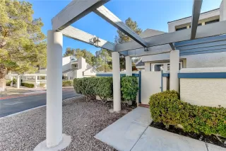 Photo #1: 2463793 Listing