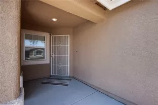 Photo #3: 2463800 Listing 