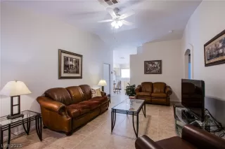 Photo #6: 2463800 Listing 