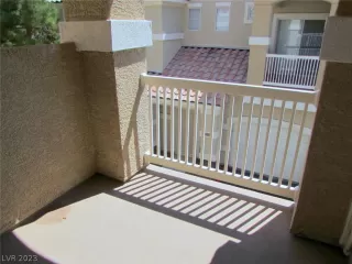 Photo #6: 2463804 Listing 