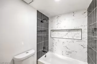 Photo #2: 2463841 Listing