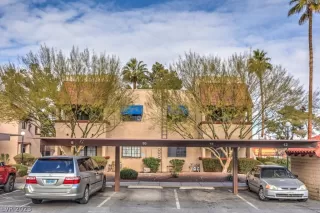 Photo #5: 2463841 Listing