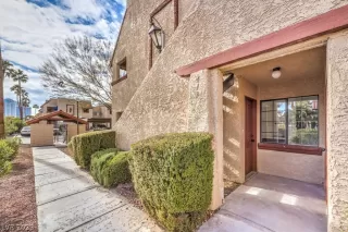 Photo #6: 2463841 Listing