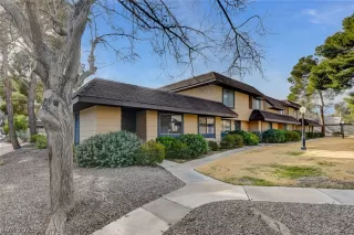 Photo #1: 2463863 Listing