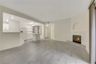 Photo #2: 2463904 Listing