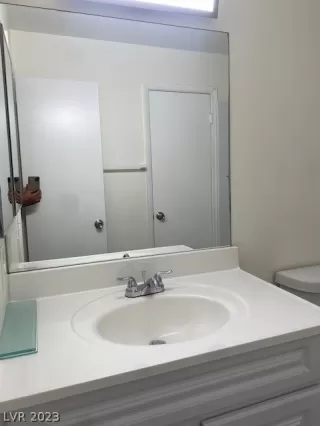 Photo #2: 2463910 Listing