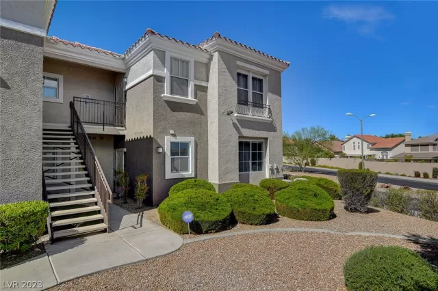 MLS: 2463914 Condo For Sale