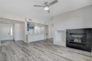 Photo #3: 2463914 Listing