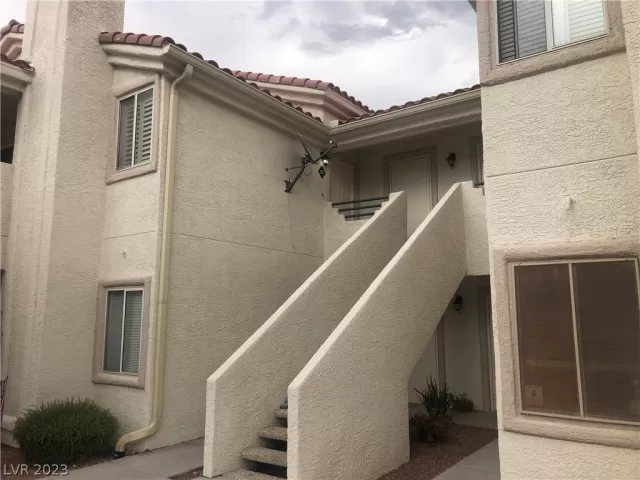 MLS: 2463939 Condo For Sale