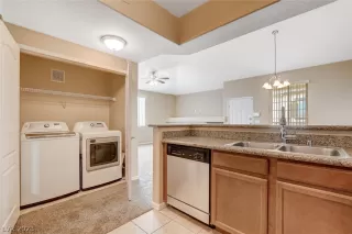 Photo #3: 2463981 Listing 