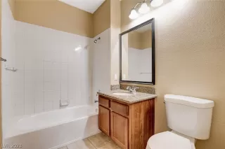 Photo #4: 2463981 Listing 