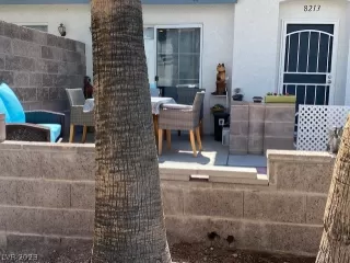 Photo #5: 2464030 Listing