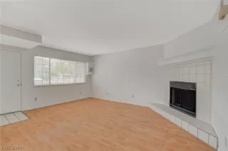 Photo #2: 2464047 Listing