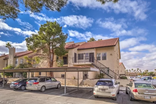 MLS: 2464056 Condo For Sale