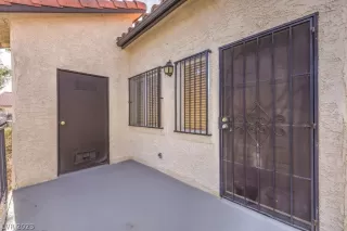 Photo #2: 2464056 Listing 