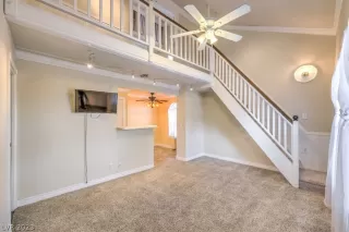 Photo #5: 2464056 Listing 