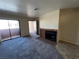 Photo #2: 2464069 Listing 