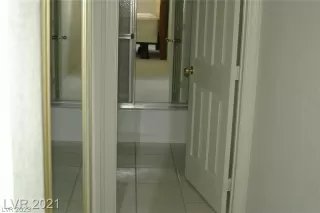 Photo #6: 2464081 Listing 