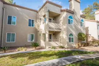 Photo #1: 2464086 Listing