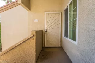 Photo #3: 2464086 Listing