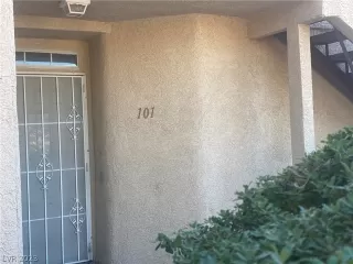 Photo #1: 2464089 Listing 