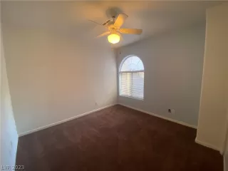 Photo #2: 2464089 Listing 