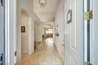 Photo #4: 2464110 Listing 