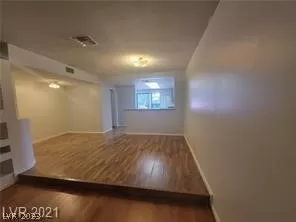 Photo #1: 2464117 Listing 