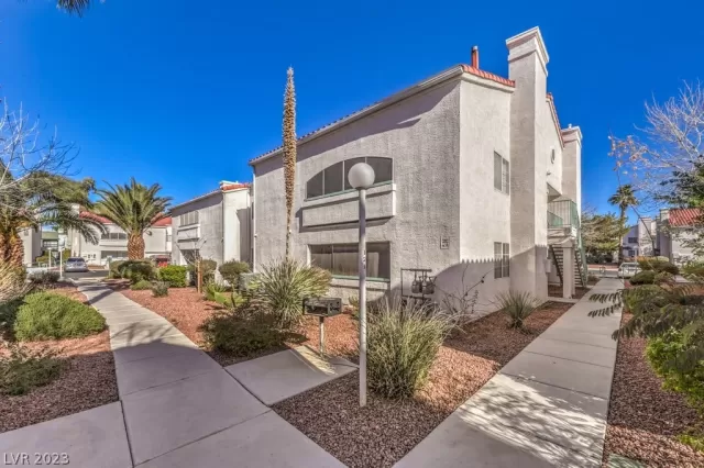 MLS: 2464150 Condo For Sale