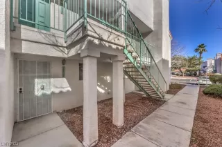 Photo #1: 2464150 Listing