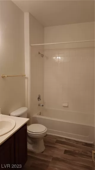 Photo #6: 2464162 Listing 