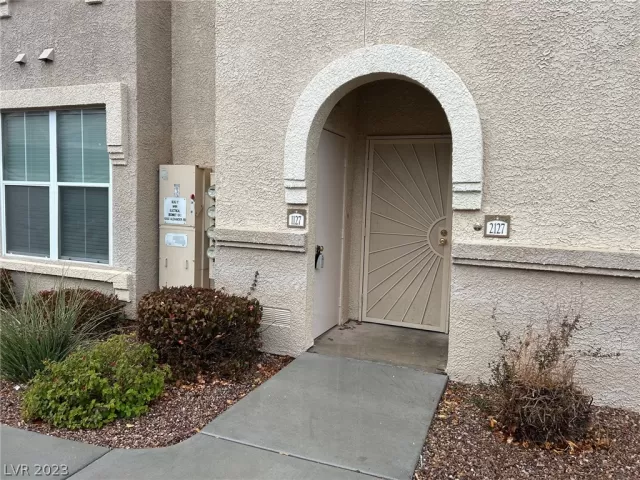 MLS: 2464184 Condo For Sale