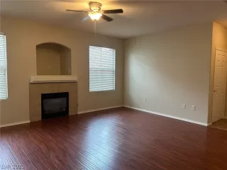 Photo #2: 2464184 Listing