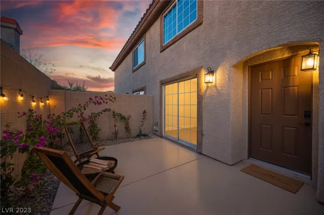 MLS: 2464187 Condo For Sale