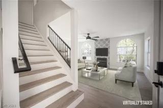 Photo #2: 2464187 Listing
