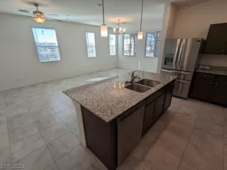 Photo #6: 2464203 Listing 