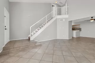 Photo #4: 2464263 Listing 