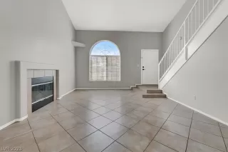 Photo #5: 2464263 Listing 