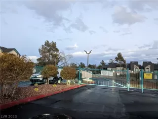 Photo #1: 2464270 Listing 