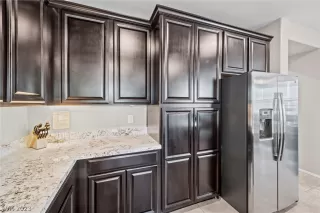 Photo #3: 2464274 Listing 