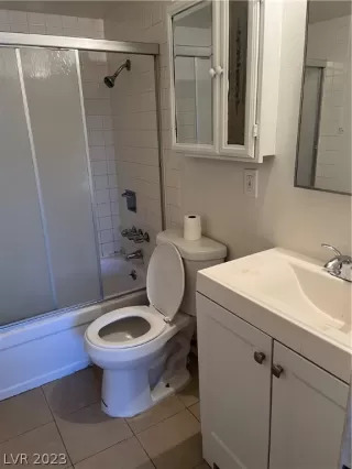 Photo #6: 2464279 Listing